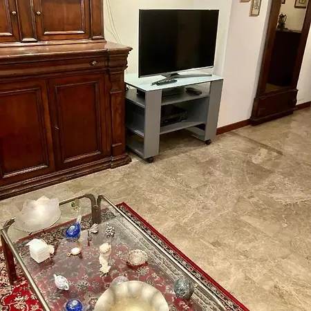 Kwatera prywatna Rachele's Charming House In The Heart Of *