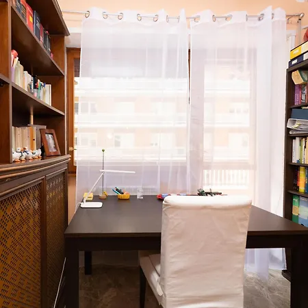 Rachele's Charming House In The Heart Of Rzym