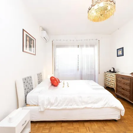 Privatunterkunft Rachele's Charming House In The Heart Of *