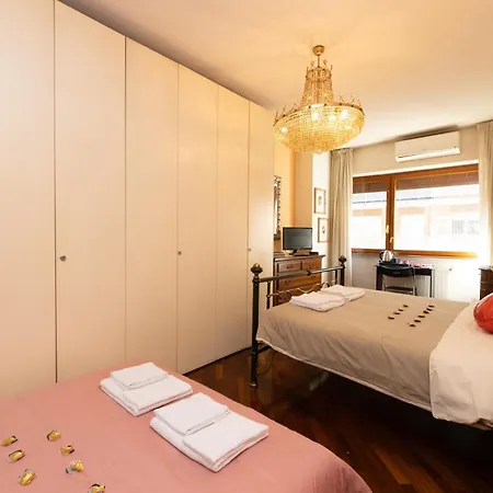 Homestay Rachele's Charming House In The Heart Of Rome